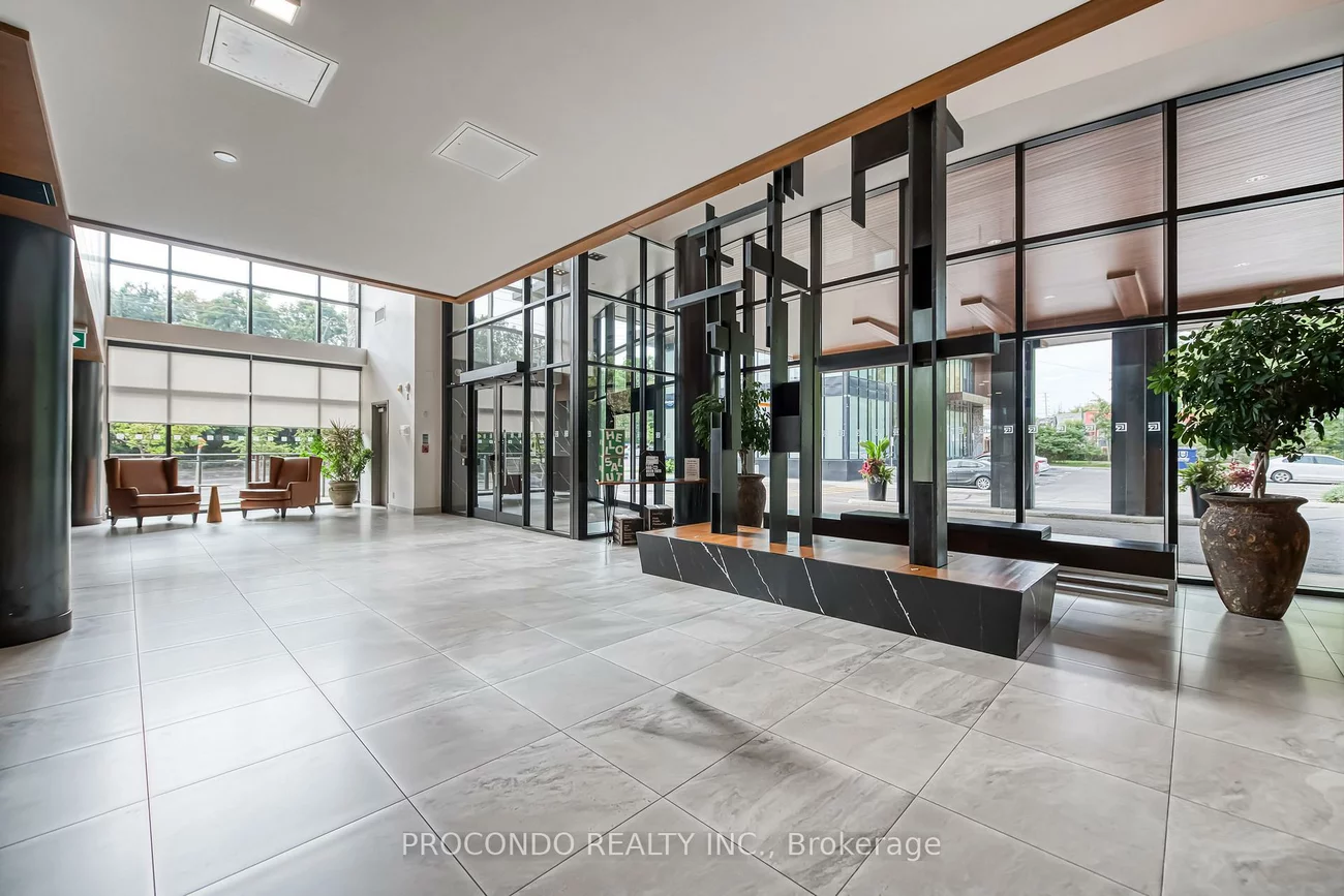 1575, Lakeshore, Clarkson, Mississauga