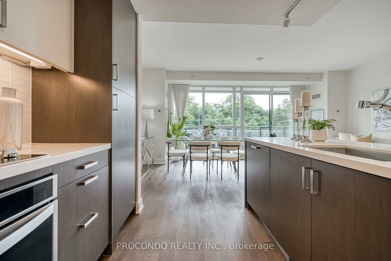 1575, Lakeshore, Clarkson, Mississauga