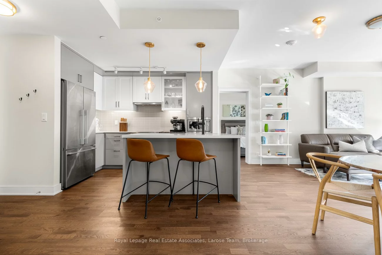 1575, Lakeshore, Clarkson, Mississauga