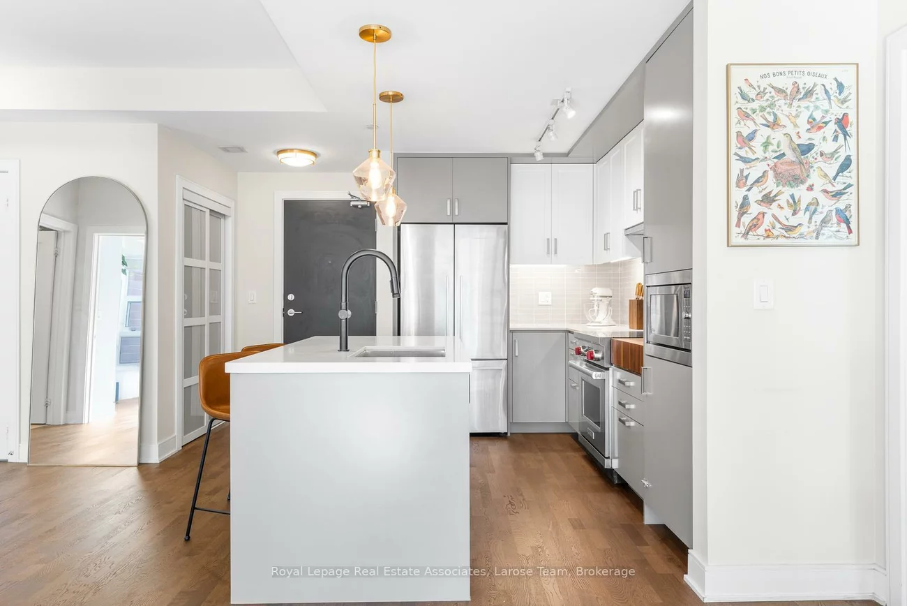 1575, Lakeshore, Clarkson, Mississauga