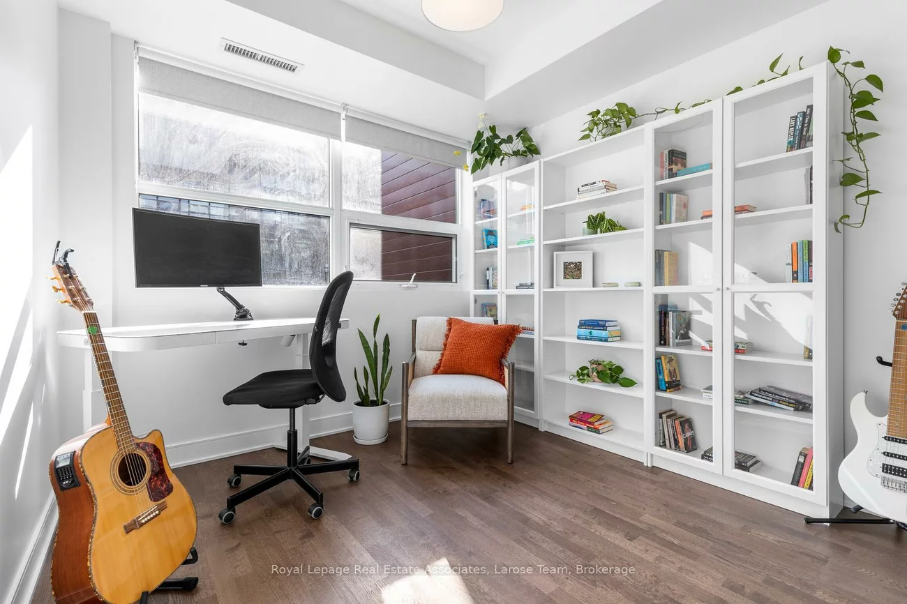 1575, Lakeshore, Clarkson, Mississauga