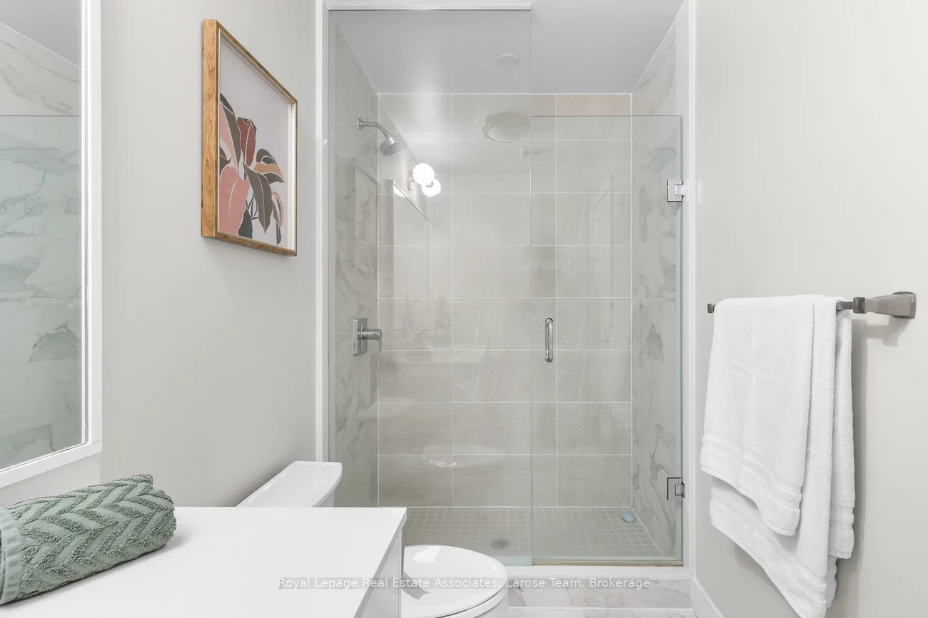 1575, Lakeshore, Clarkson, Mississauga