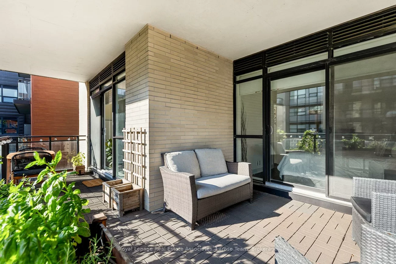 1575, Lakeshore, Clarkson, Mississauga