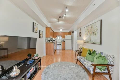 4620, Guildwood, Hurontario, Mississauga