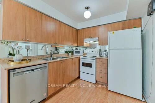 4620, Guildwood, Hurontario, Mississauga