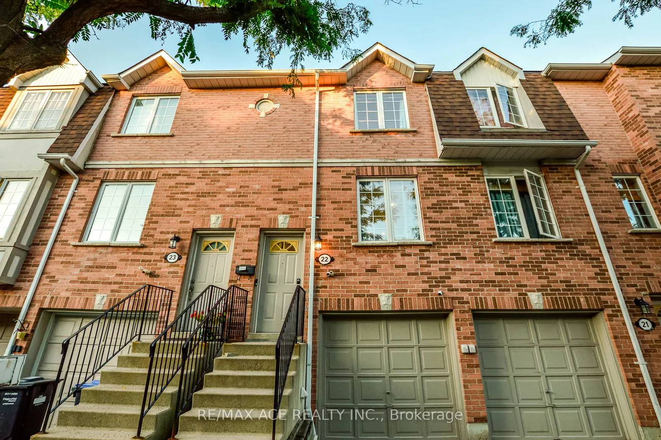 1525, South Parade, East Credit, Mississauga
