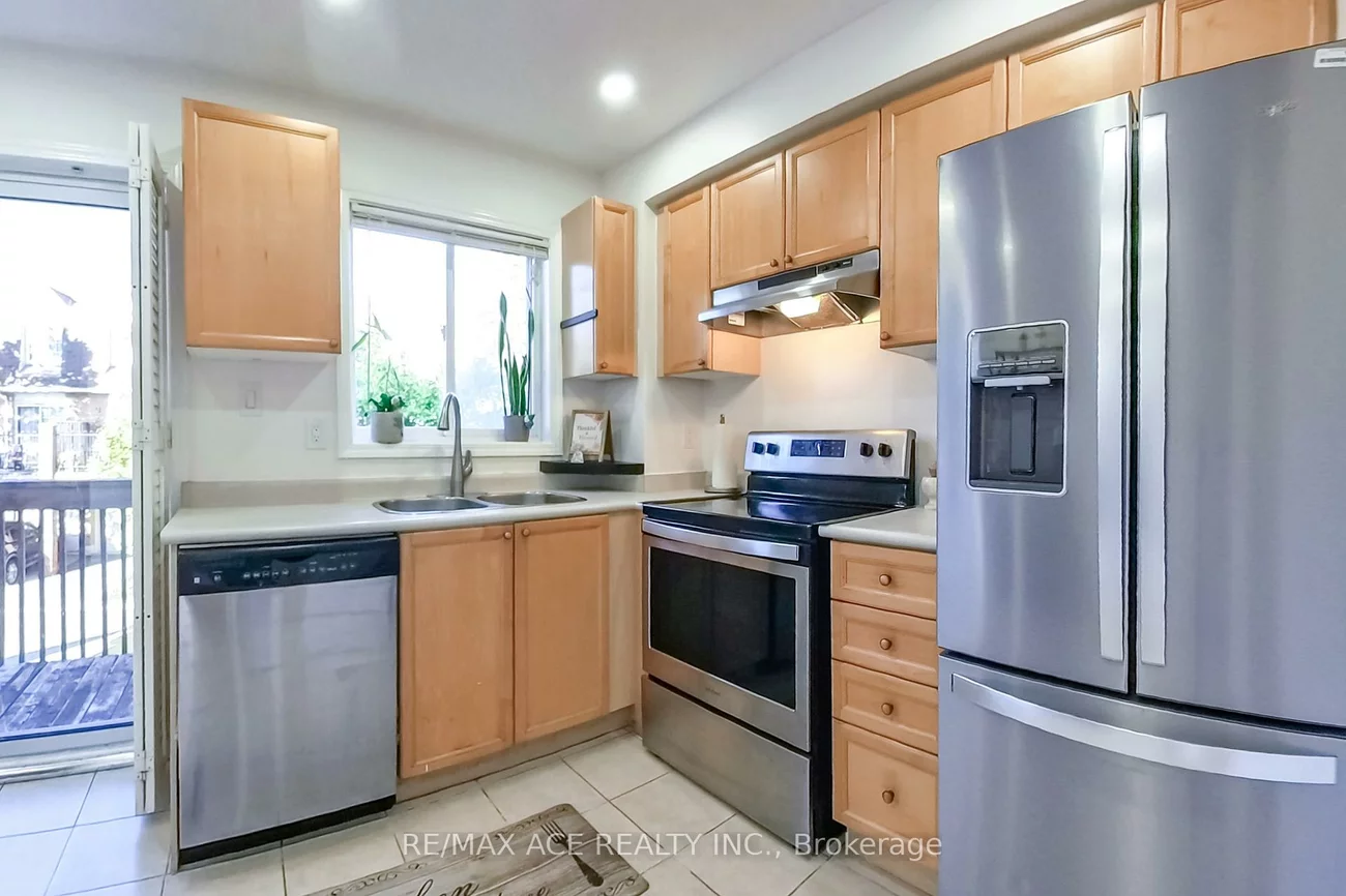 1525, South Parade, East Credit, Mississauga