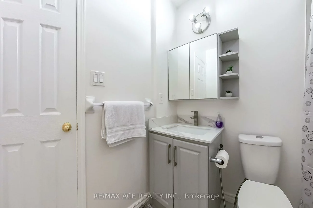 1525, South Parade, East Credit, Mississauga