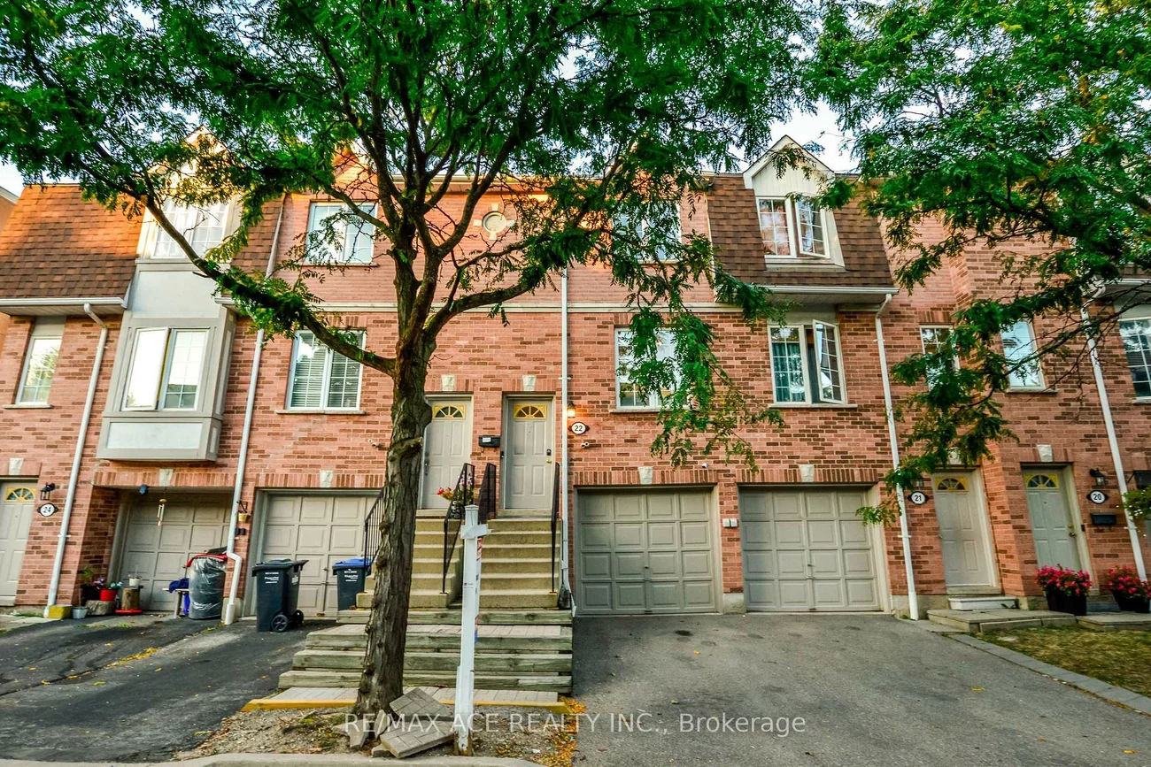 1525, South Parade, East Credit, Mississauga