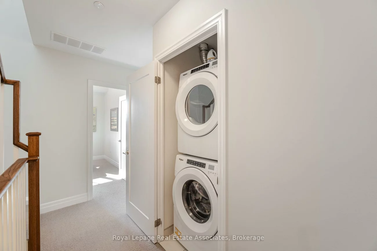 665, Cricklewood, Mineola, Mississauga