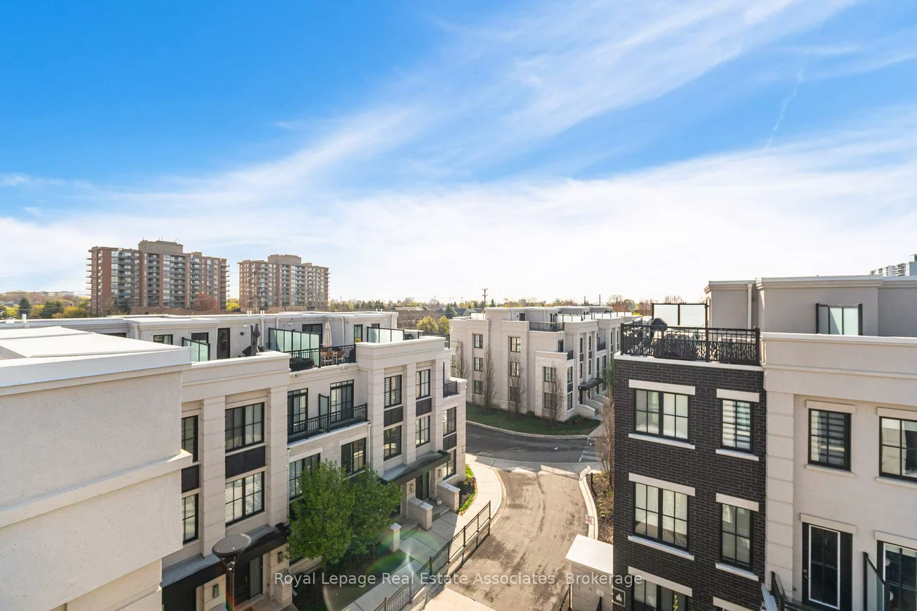 665, Cricklewood, Mineola, Mississauga