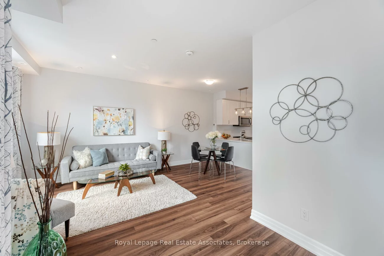 665, Cricklewood, Mineola, Mississauga