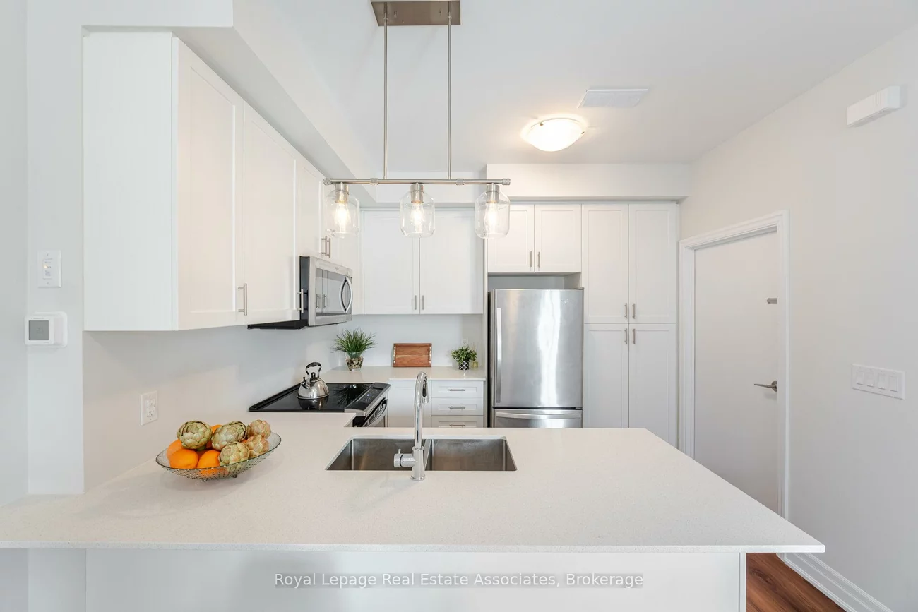 665, Cricklewood, Mineola, Mississauga