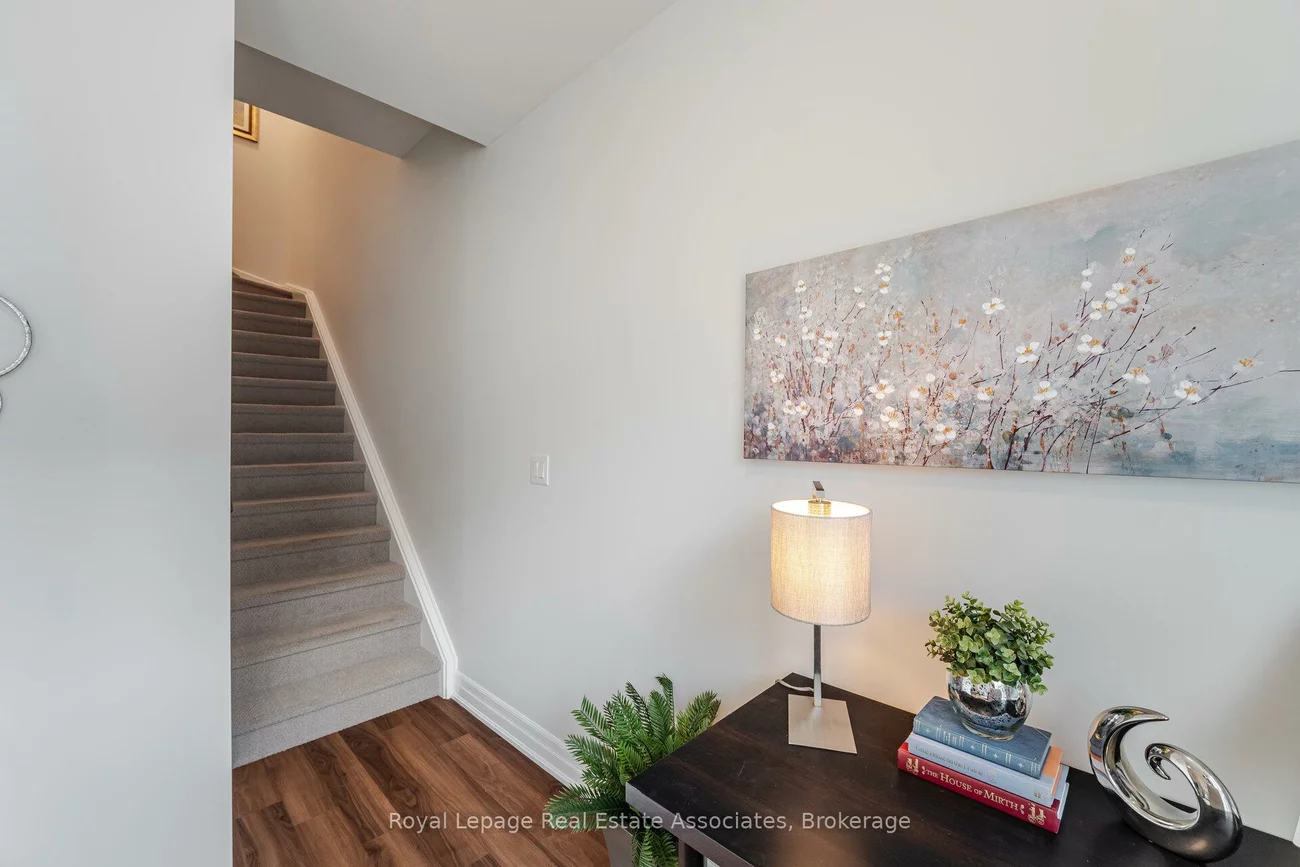 665, Cricklewood, Mineola, Mississauga