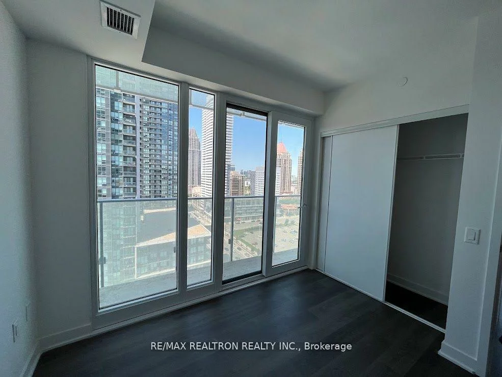 3900, Confederation, City Centre, Mississauga