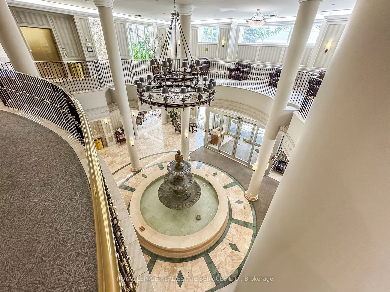 25, Kingsbridge Garden, Hurontario, Mississauga