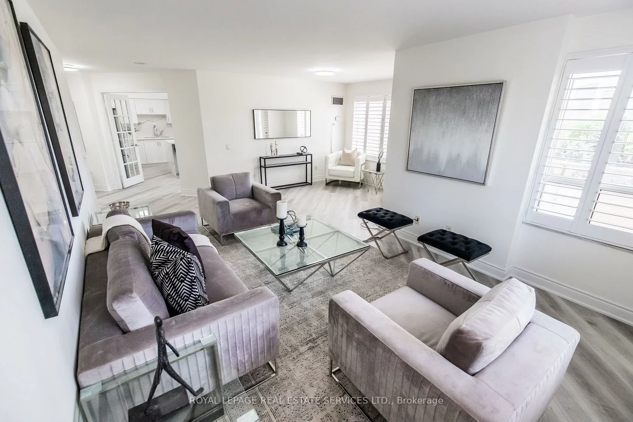 25, Kingsbridge Garden, Hurontario, Mississauga