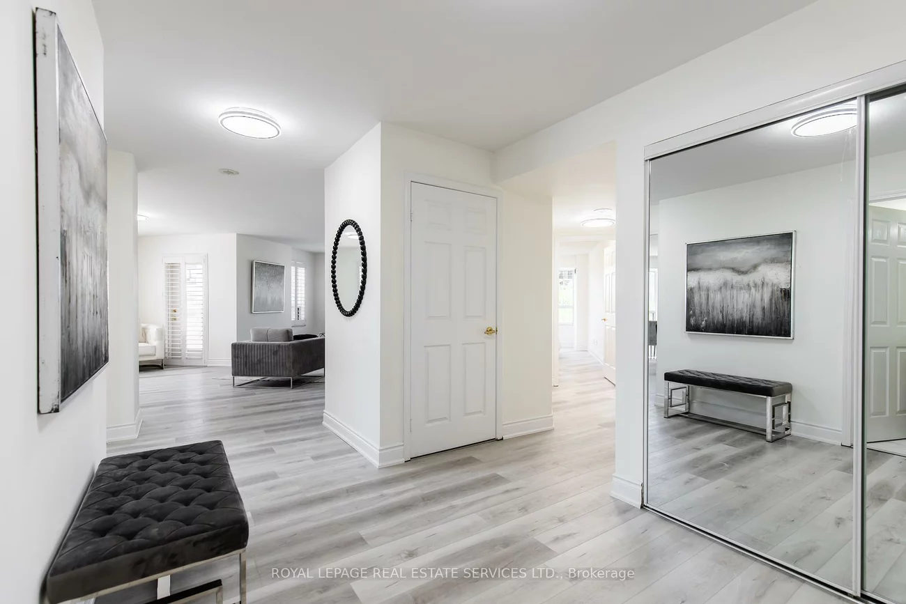 25, Kingsbridge Garden, Hurontario, Mississauga