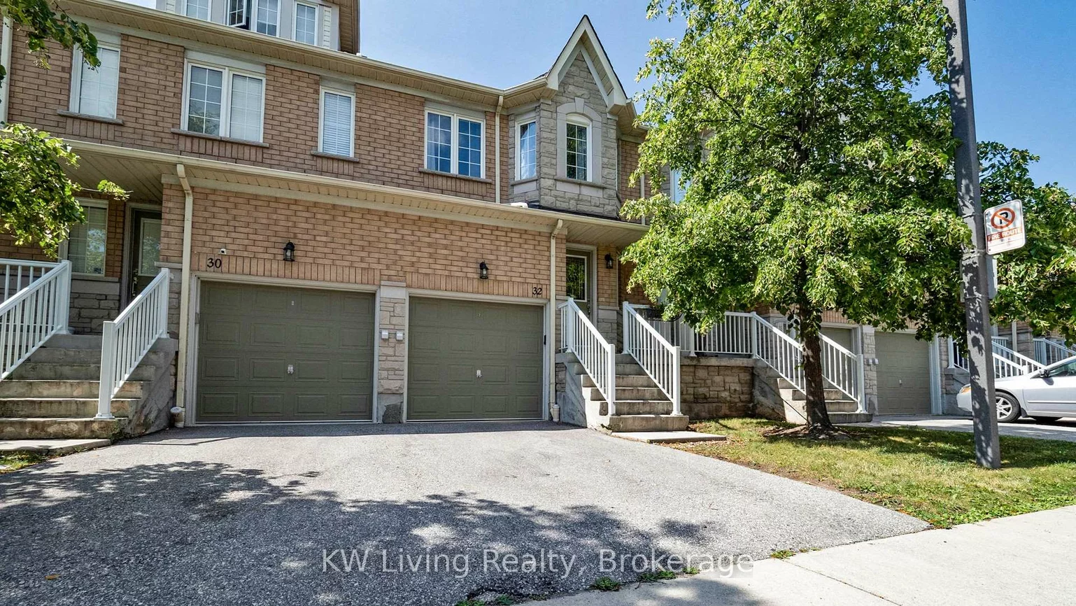 5260, McFarren, Central Erin Mills, Mississauga