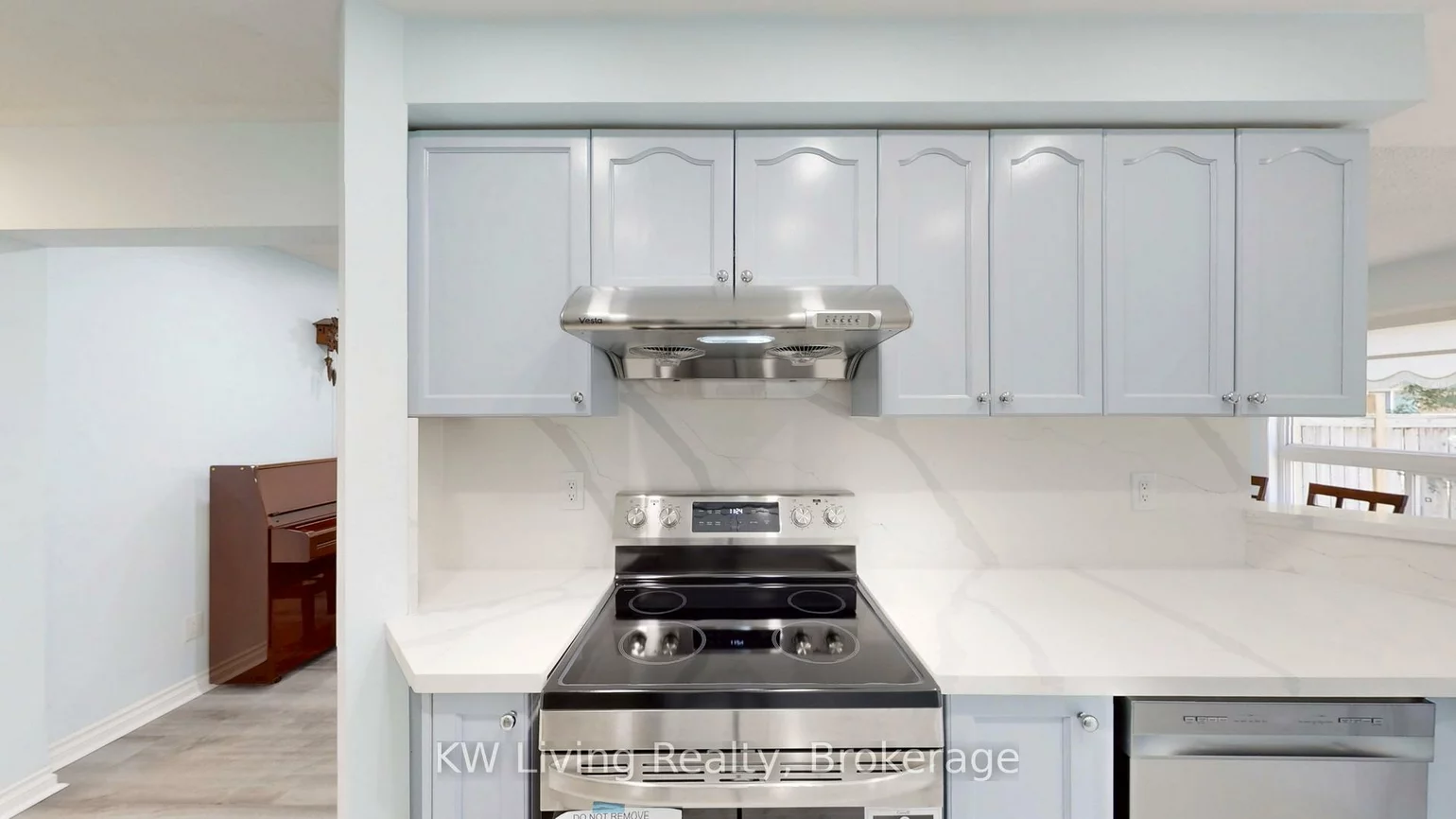 5260, McFarren, Central Erin Mills, Mississauga