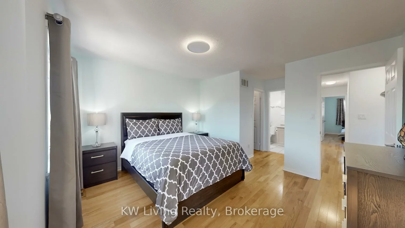 5260, McFarren, Central Erin Mills, Mississauga