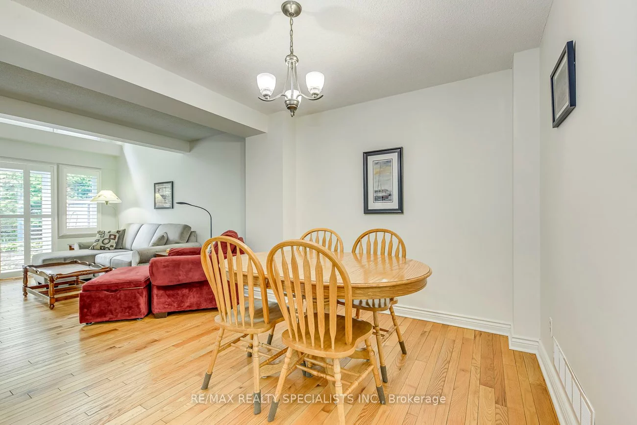 2199, Burnhamthorpe, Erin Mills, Mississauga