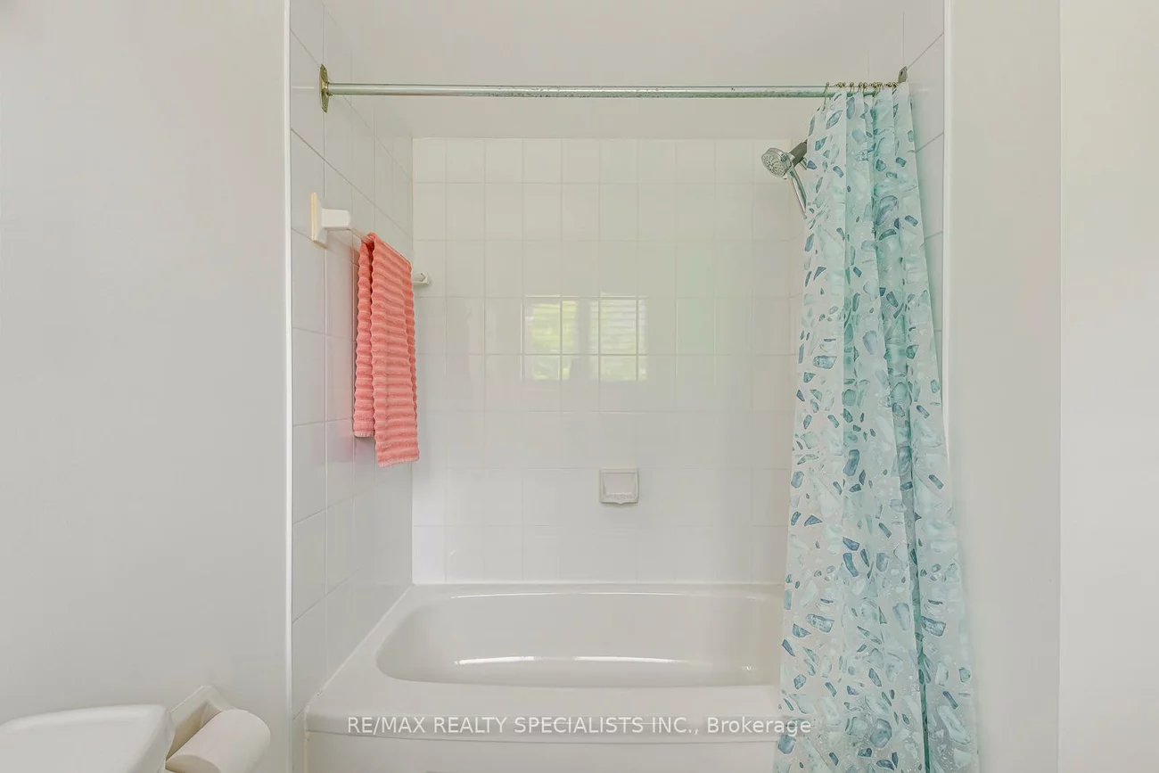 2199, Burnhamthorpe, Erin Mills, Mississauga