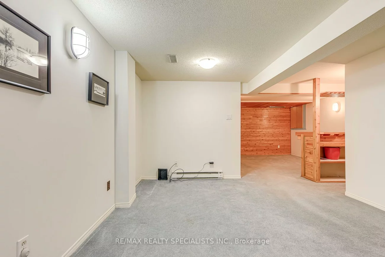 2199, Burnhamthorpe, Erin Mills, Mississauga