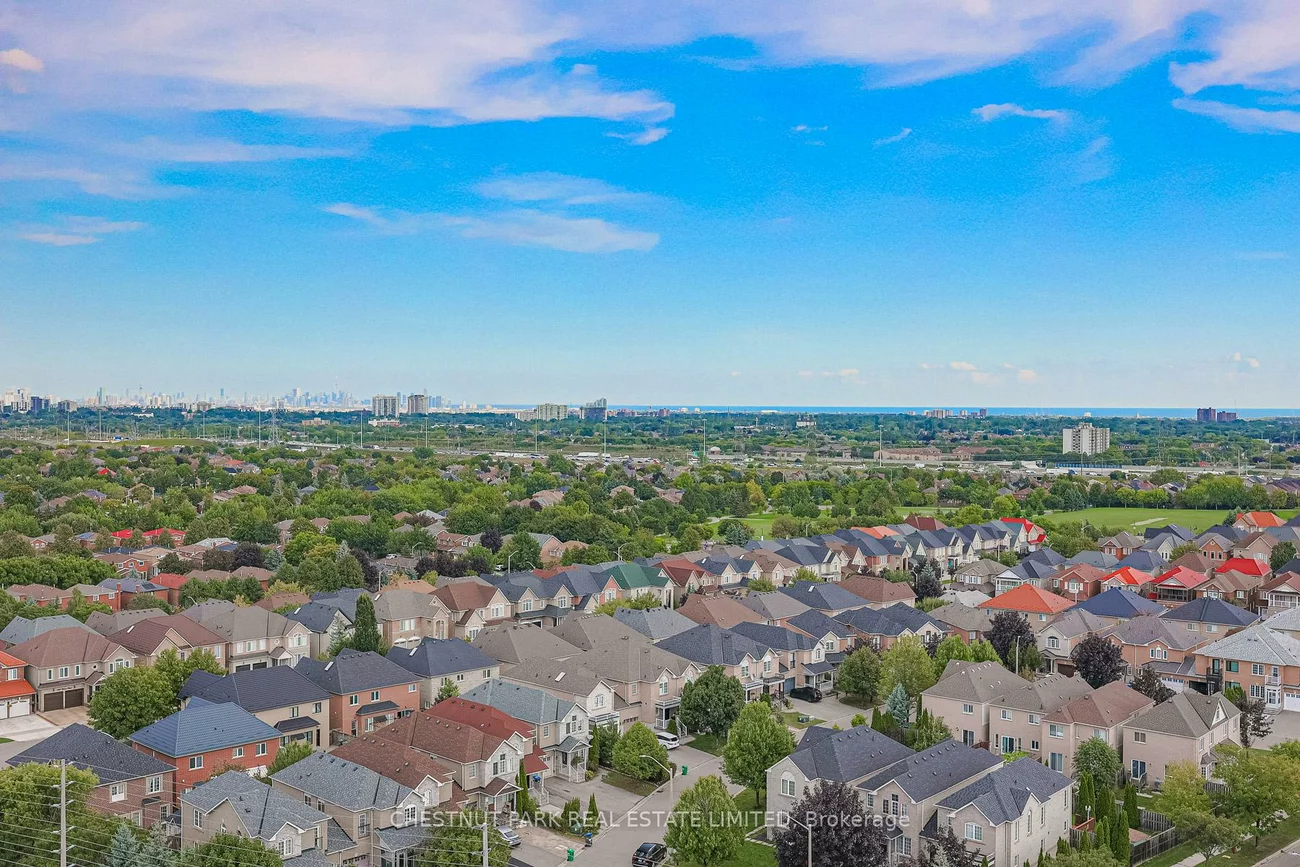 220, Forum, Hurontario, Mississauga