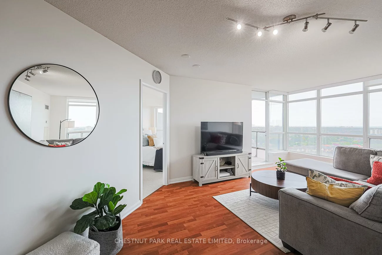 220, Forum, Hurontario, Mississauga