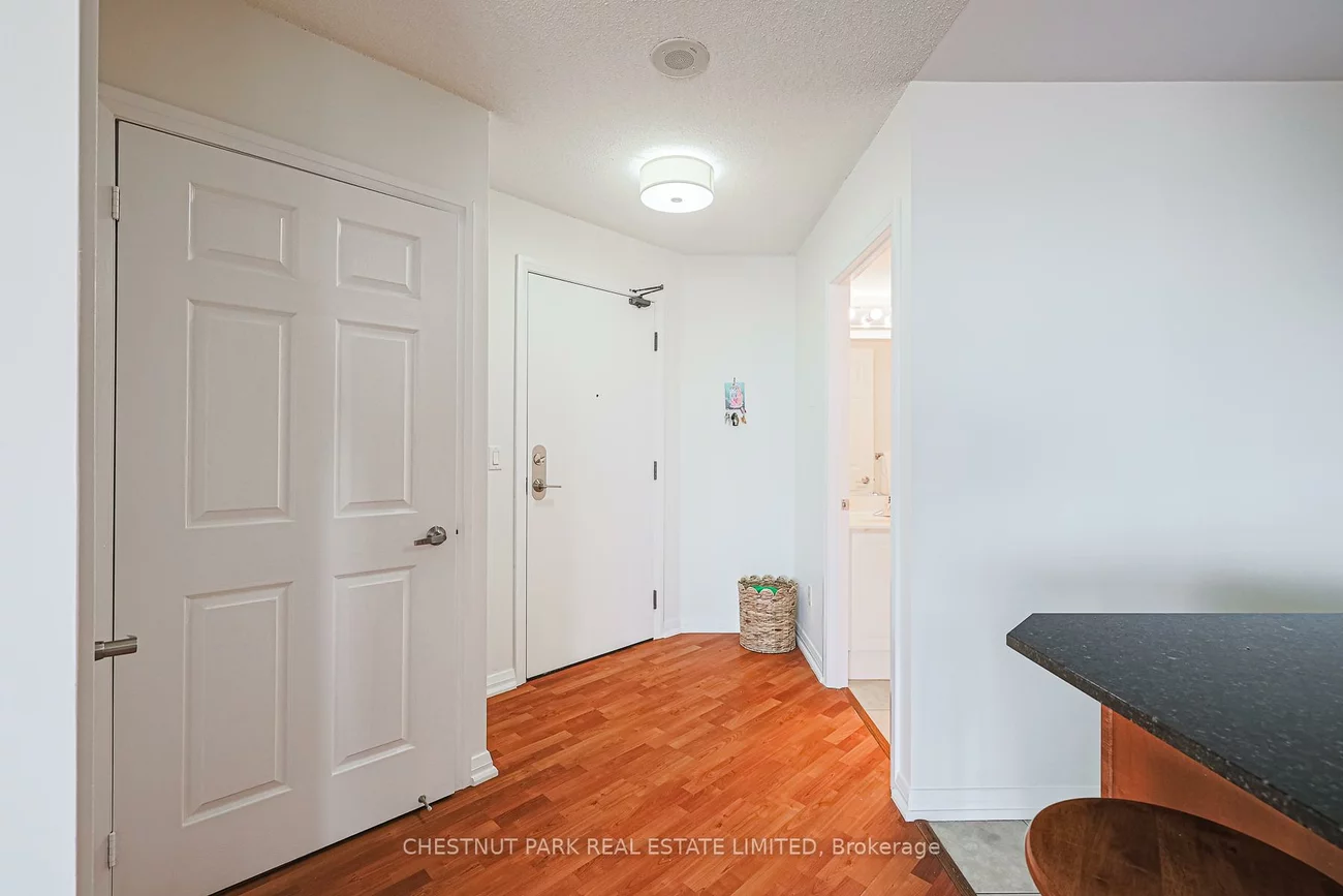 220, Forum, Hurontario, Mississauga