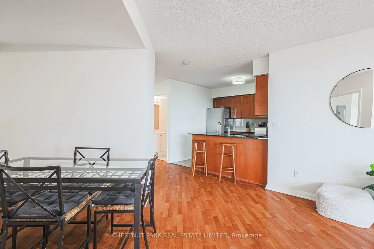 220, Forum, Hurontario, Mississauga
