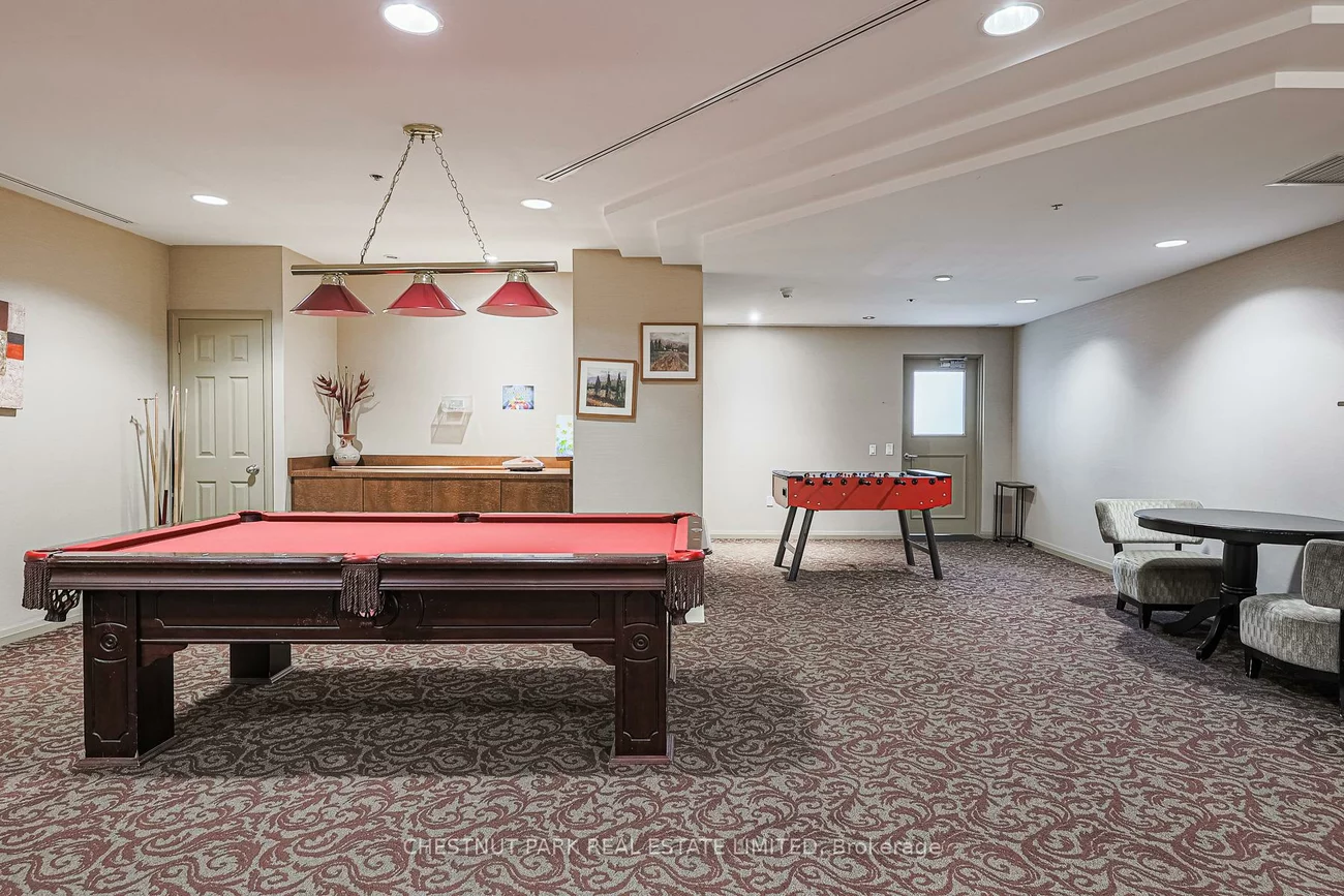 220, Forum, Hurontario, Mississauga