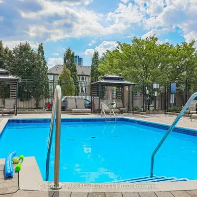 220, Forum, Hurontario, Mississauga