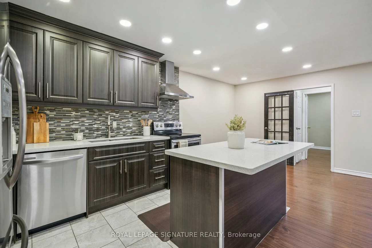 1624, Bloor, Applewood, Mississauga