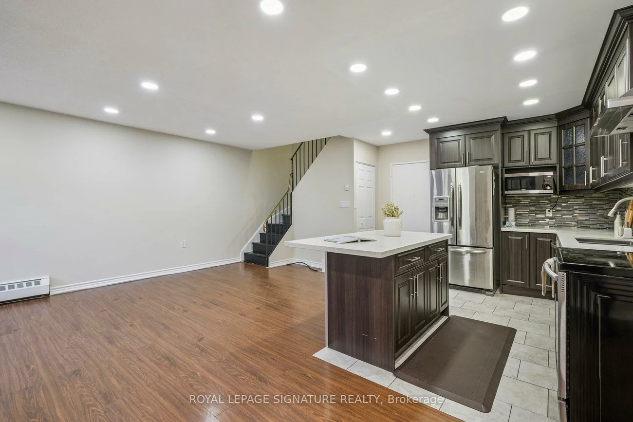 1624, Bloor, Applewood, Mississauga