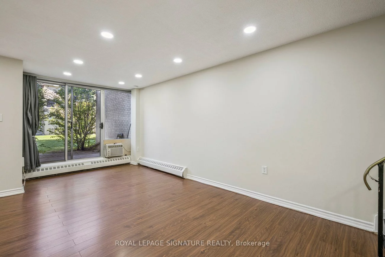 1624, Bloor, Applewood, Mississauga