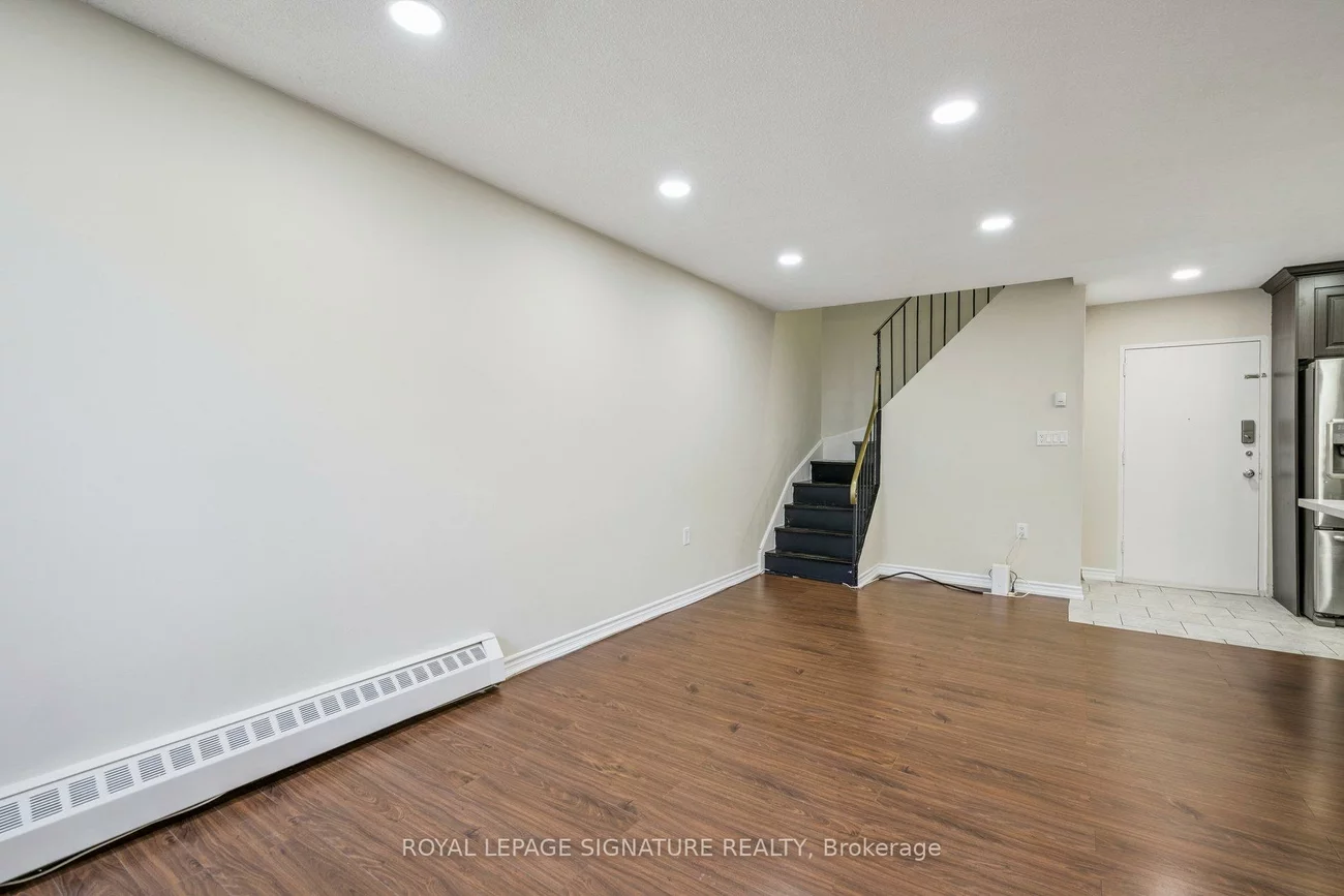 1624, Bloor, Applewood, Mississauga