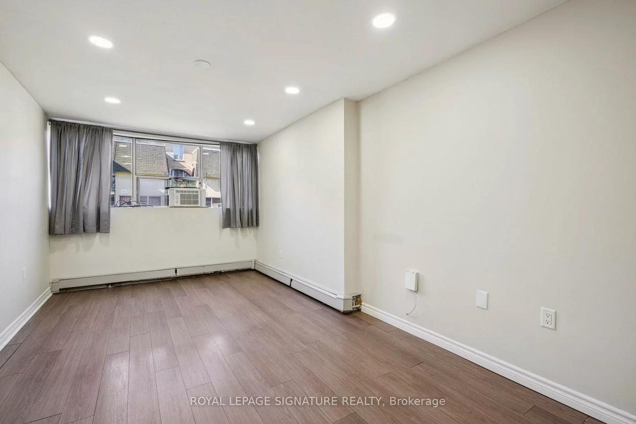 1624, Bloor, Applewood, Mississauga