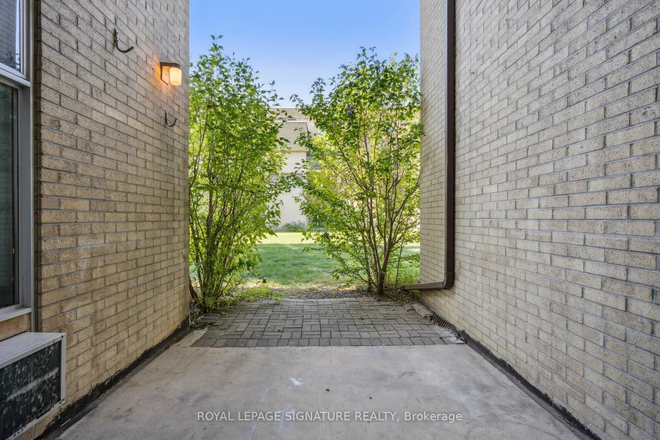 1624, Bloor, Applewood, Mississauga