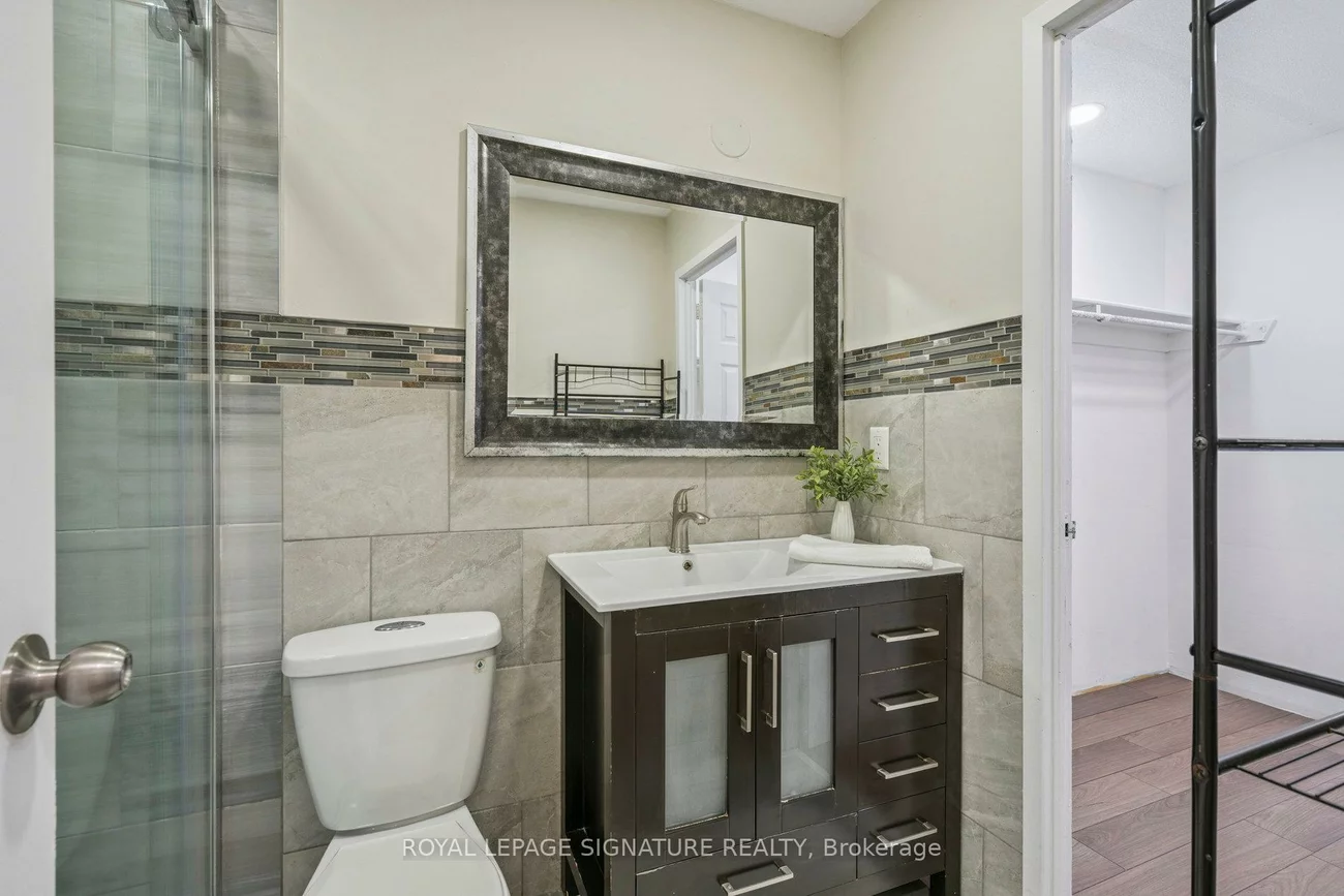 1624, Bloor, Applewood, Mississauga