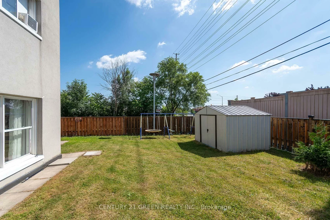 3040, Constitution, Applewood, Mississauga