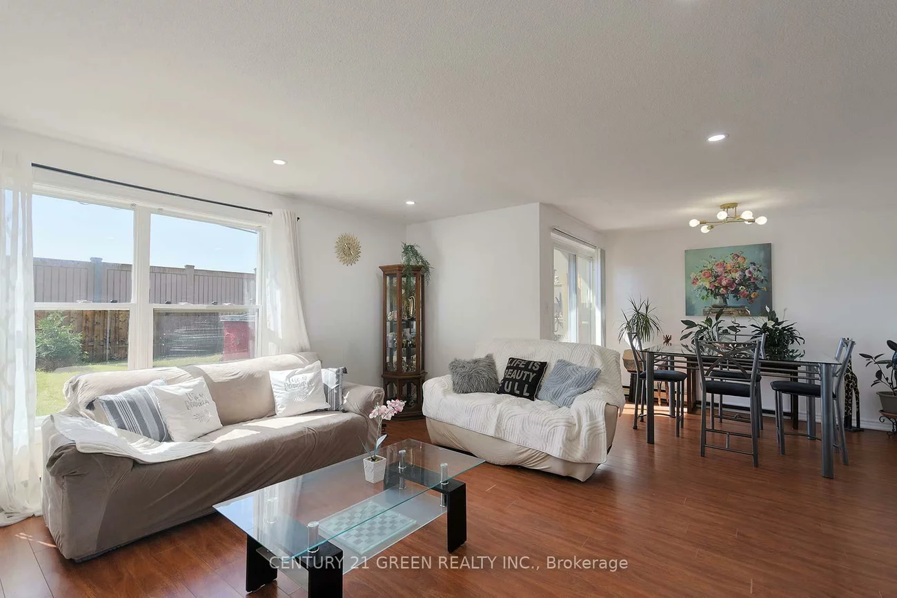 3040, Constitution, Applewood, Mississauga