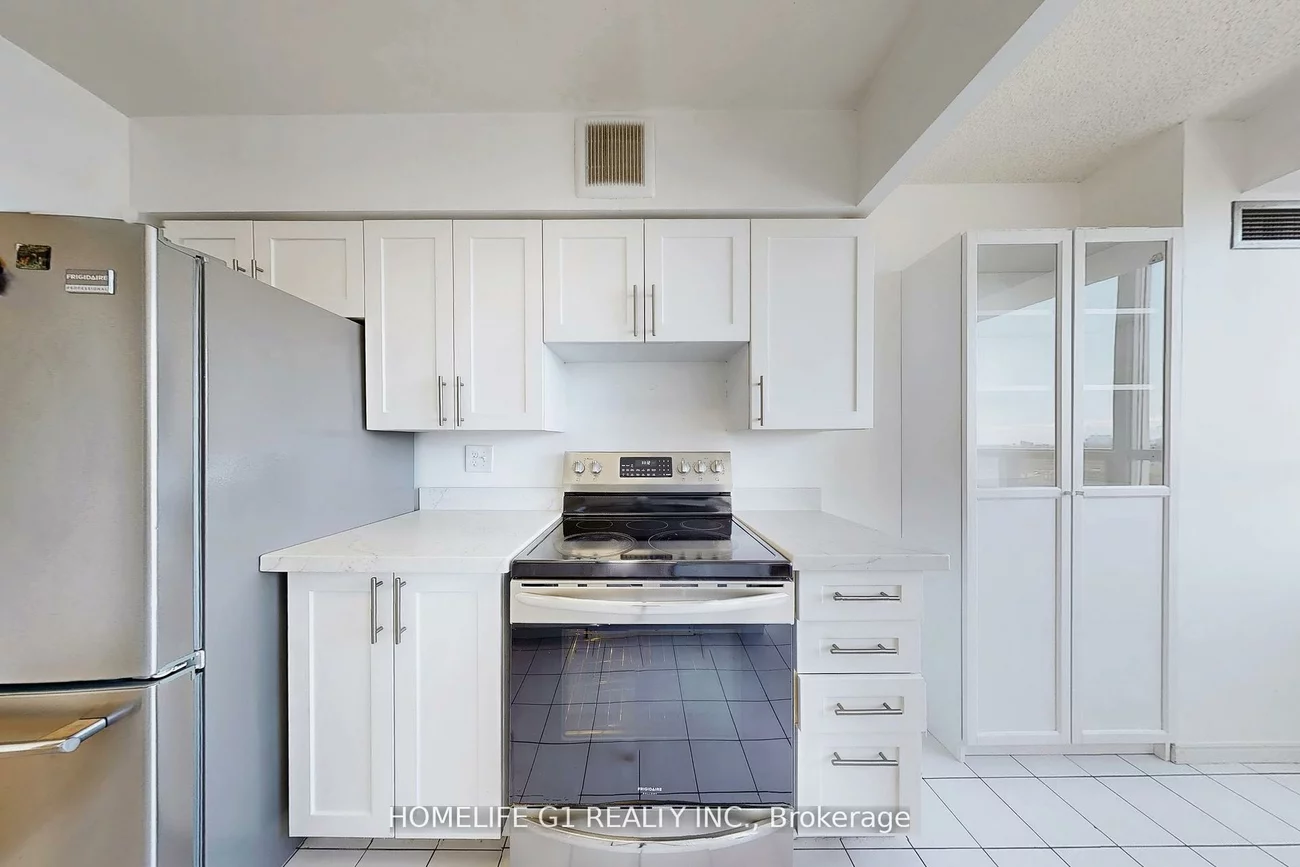 50, Kingsbridge Garden, Hurontario, Mississauga