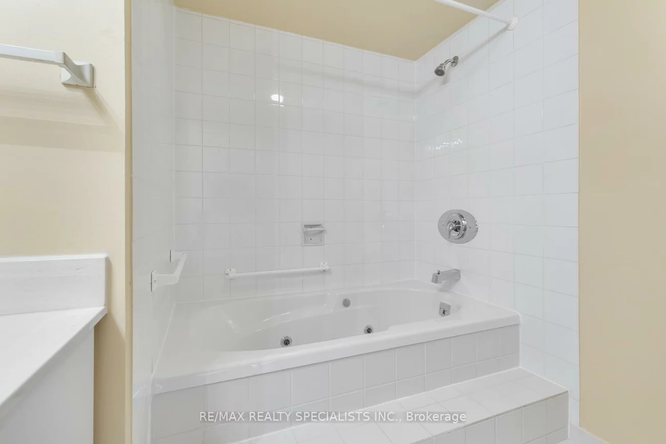 1700, The Collegeway, Erin Mills, Mississauga