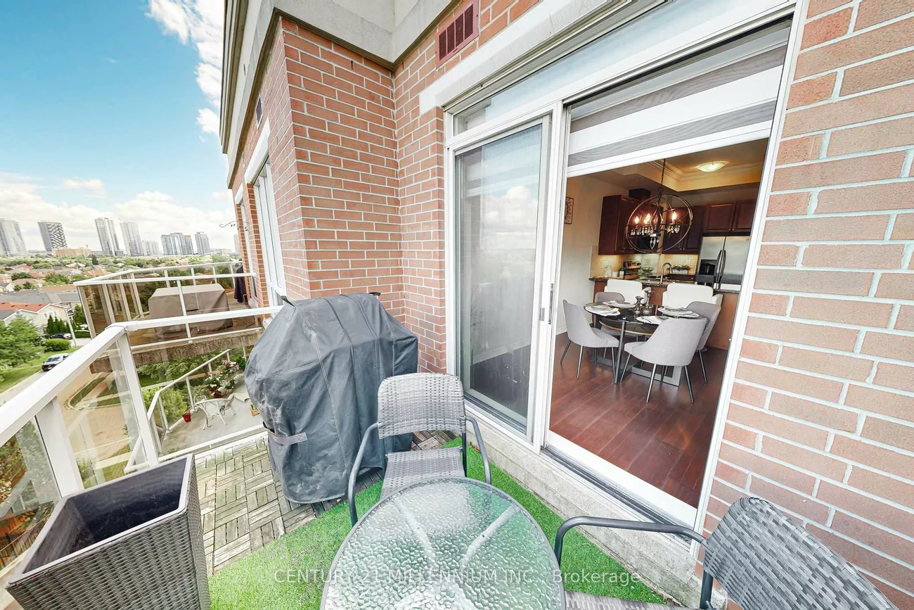 483, Faith, Hurontario, Mississauga