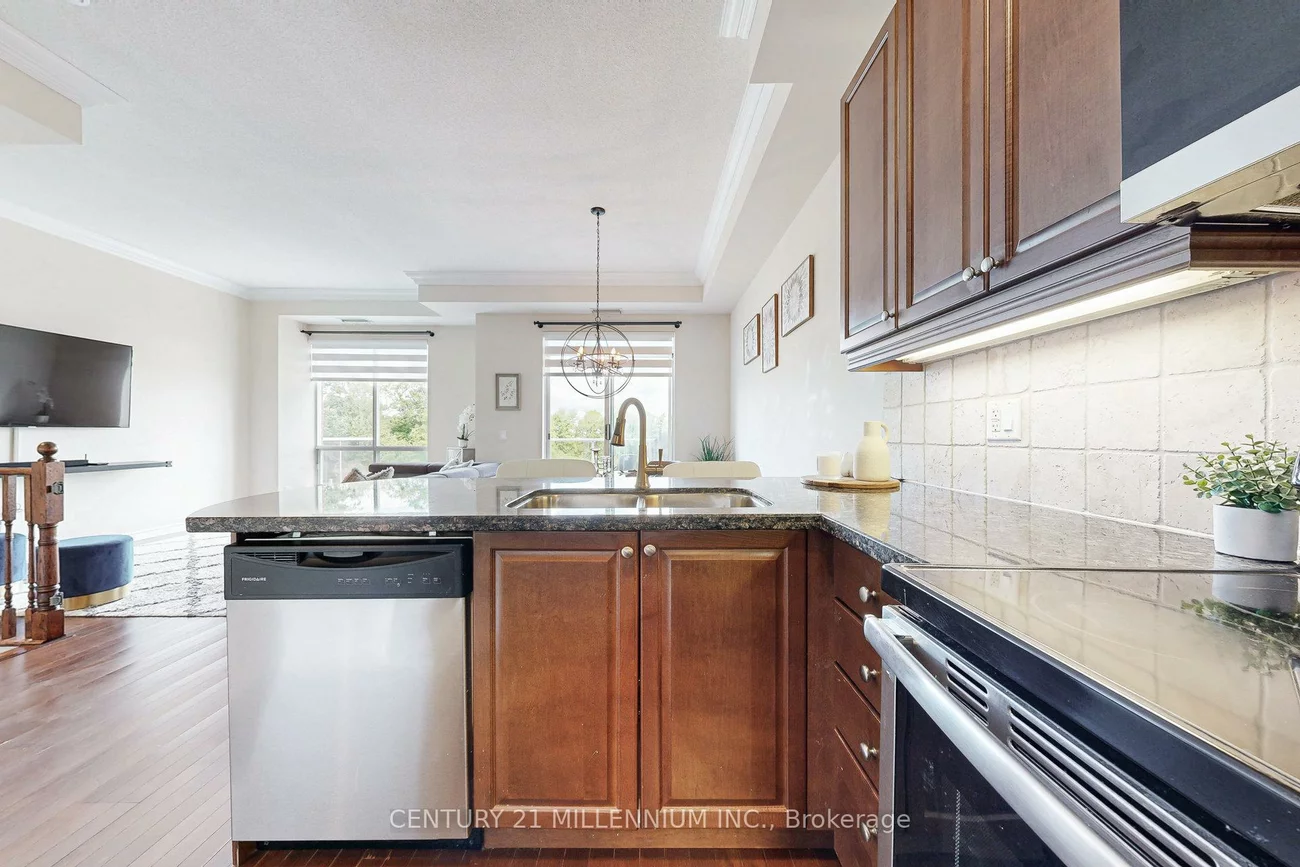 483, Faith, Hurontario, Mississauga