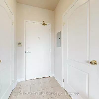 483, Faith, Hurontario, Mississauga