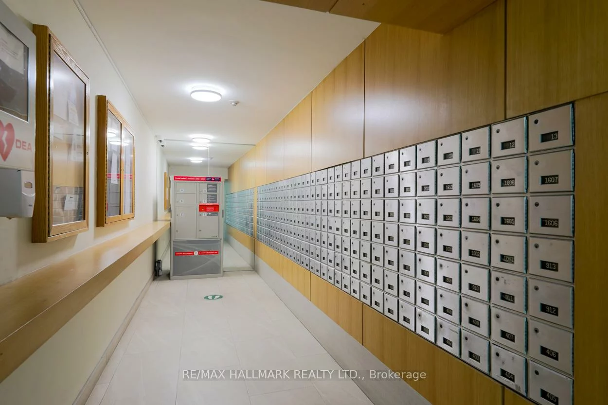 3590, Kaneff, Mississauga Valleys, Mississauga