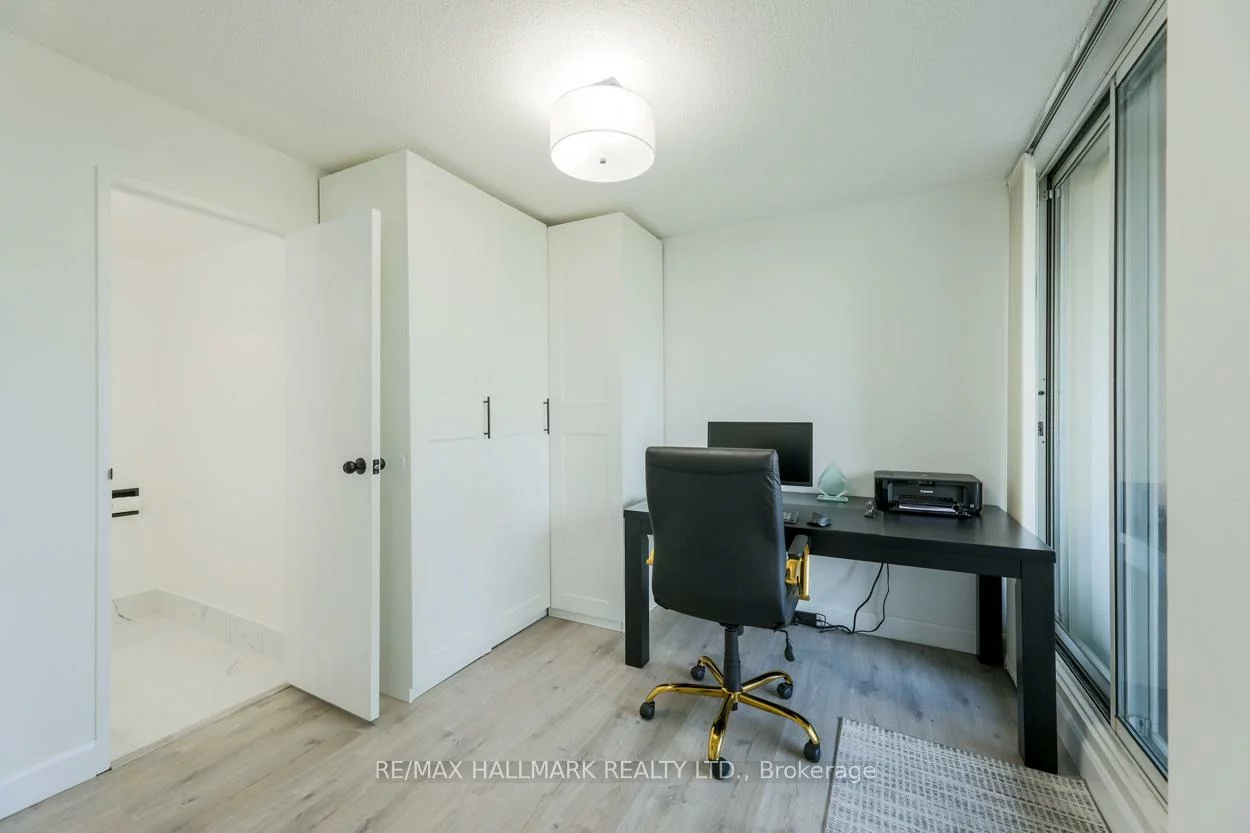 3590, Kaneff, Mississauga Valleys, Mississauga